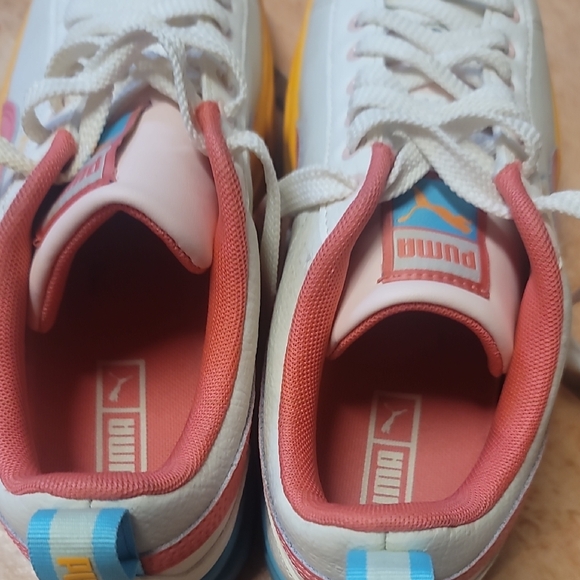 Puma White and Pink Sneakers Retro-Inspired Low-Top - Picture 3 of 7